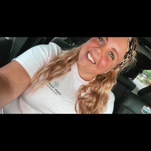 Meet your Posher, Breanna